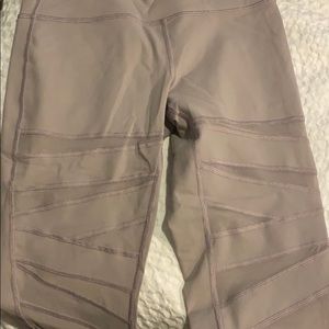 Lululemon size 8 leggings